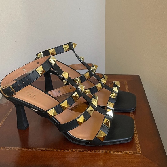 Rouge Helium Black Studded Strappy Heels - Picture 3 of 10